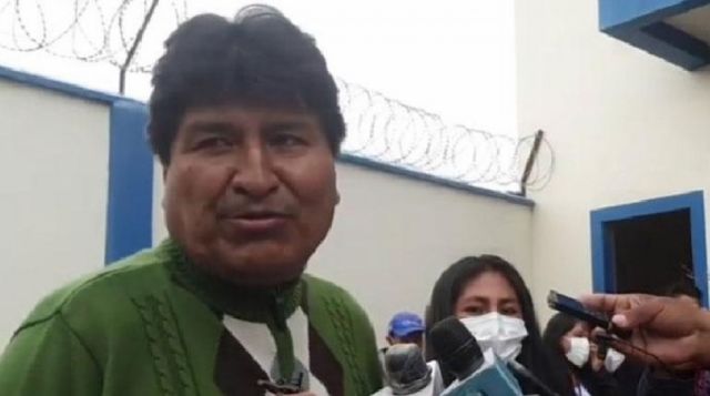 Evo dice que no cree en encuestas y 'tarde o temprano' habrá sanción para ellas