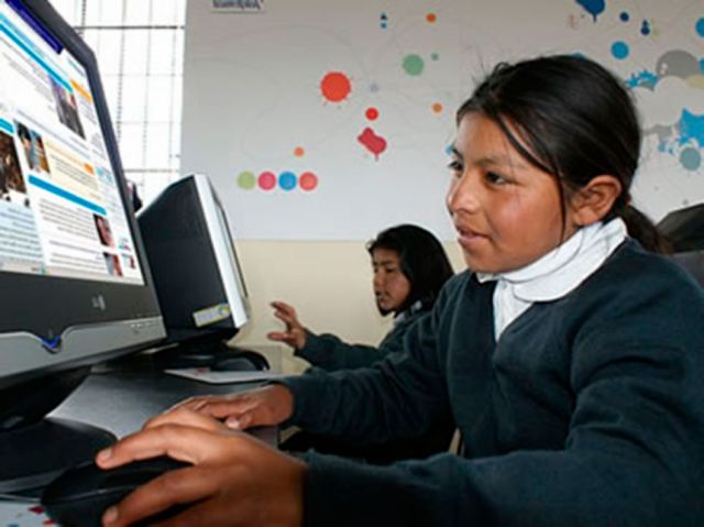 Clases: Hogares de niños en Tarija tienen un dispositivo por cada 6 escolares