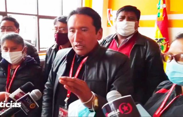 Piden destituir al viceministro de Educación Regular