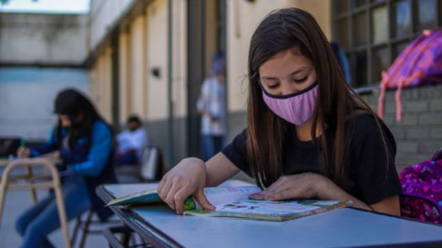 Uruguay: inicio de clases presenciales es incierto