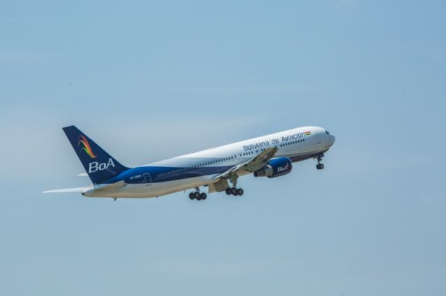 Presidente informa que avión de BoA viaja a China para traer 500.000 vacunas Sinopharm contra el COVID-19