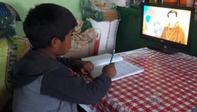 Identifican a 200 niños sin dispositivos para pasar clases en Tarija, piden priorizar Kuaas