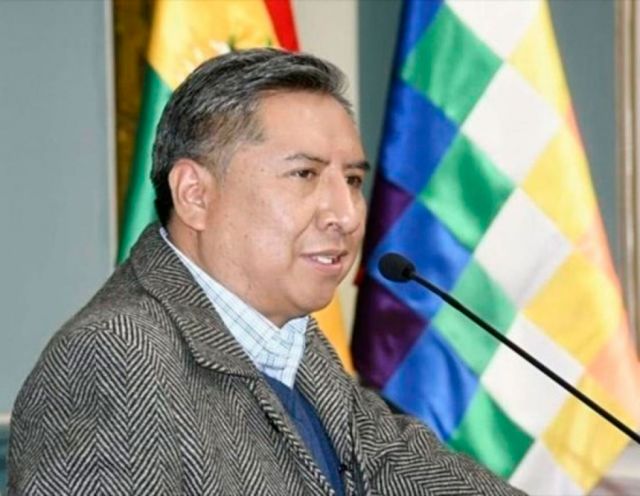 Bolivia aboga por el acceso universal a vacunas Covid
