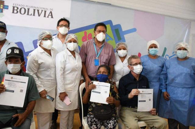 COVID: Inician proceso de vacunación a personas con enfermedad de base en el Beni