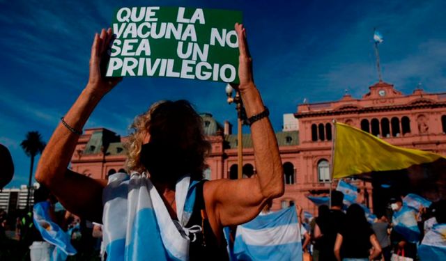 Protestas toman las calles de Argentina por el “Vacunas VIP”