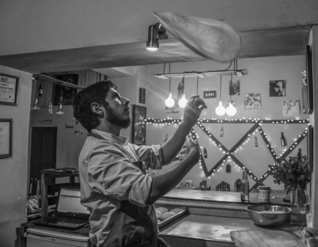 Alejandro Moreno, cocina y pizza desde los cimientos