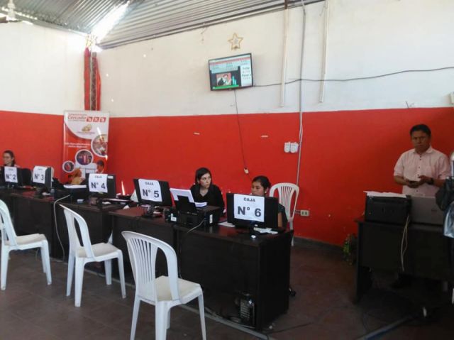 Adultos mayores en Cercado piden recoger Canasta 2020 a beneficiarios