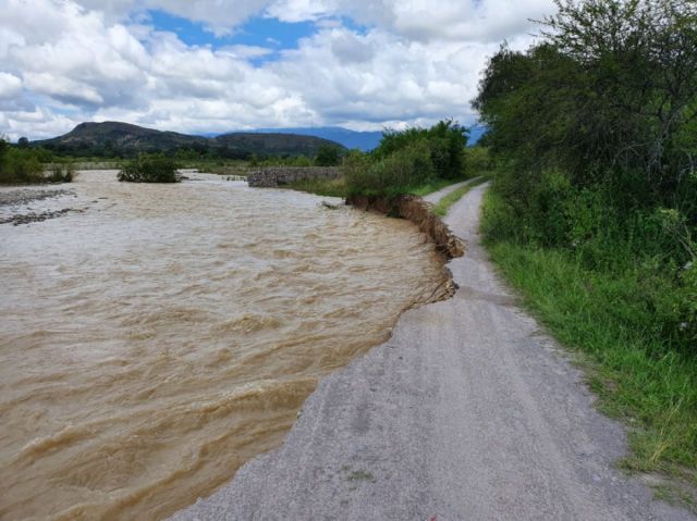 Desborde del Río Grande de la comunidad de Pinos Norte - Tarija