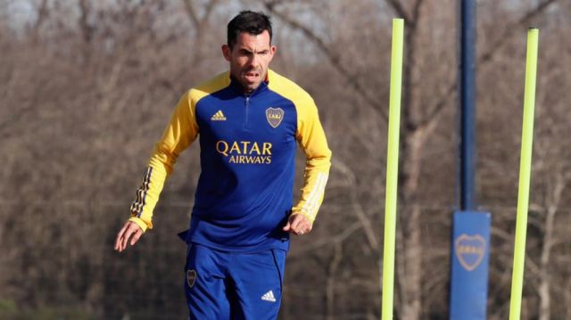 Tevez rompió el silencio  tras la muerte de su padre