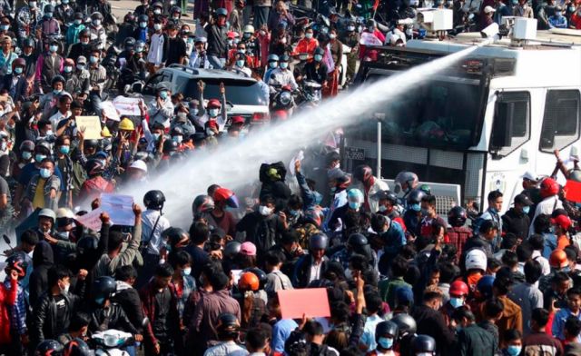 Registran 38 muertos en las protestas de Birmania