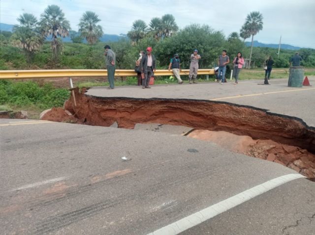 Inestabilidad de 3 caminos en Tarija preocupa al Transporte
