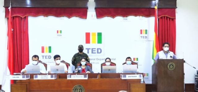 TED Tarija instala sala plena para cómputo de votos