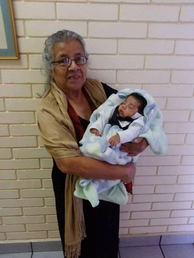 Pandemia: “El abuelazgo”, la  segunda maternidad que esclaviza 