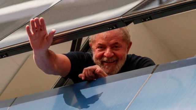 Juez de Brasil anula las sentencias contra Lula da Silva