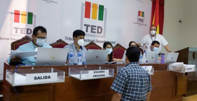 TED Tarija concluye cómputo de actas de votación de 5 municipios