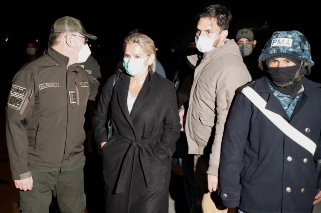 Aprehenden a Jeanine Áñez en Trinidad y es llevada a La Paz por caso de presunto "golpe de Estado"