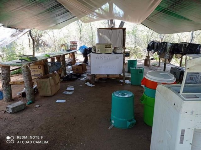 Destruyen mega laboratorio de cocaína en Villa Montes