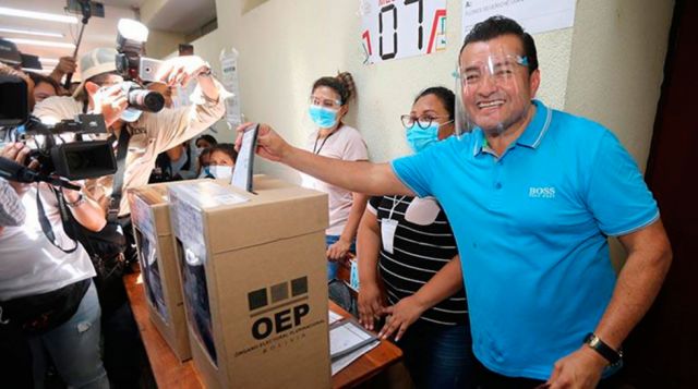 Jhonny Fernández gana la Alcaldía de Santa Cruz