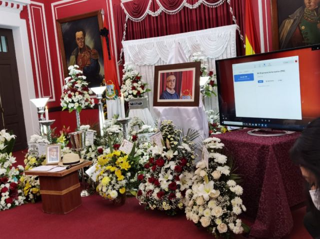 Gobernación de Tarija llora la partida del secretario Rubén Ardaya Salinas