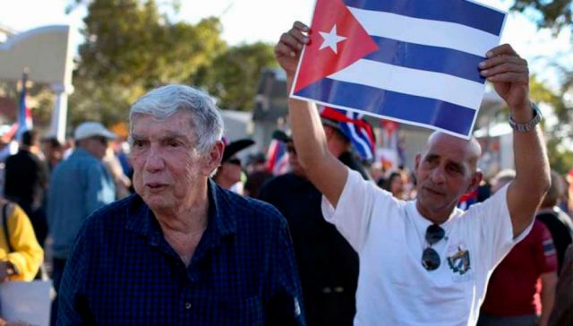 Cubanos en EEUU piden a Biden solución migratoria