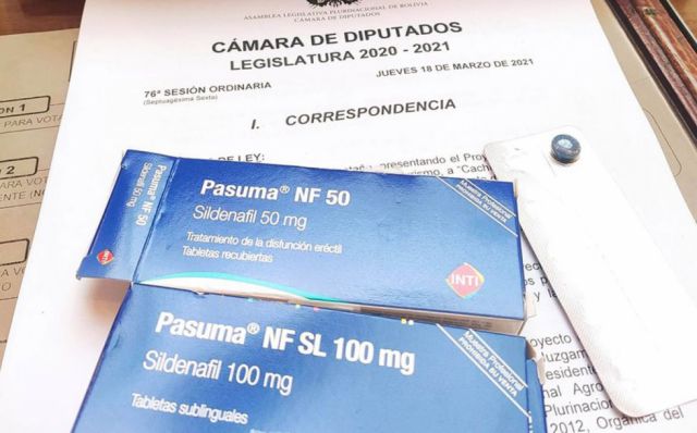 Polémica, diputados reciben ‘Viagra’ como regalo del Día del Padre