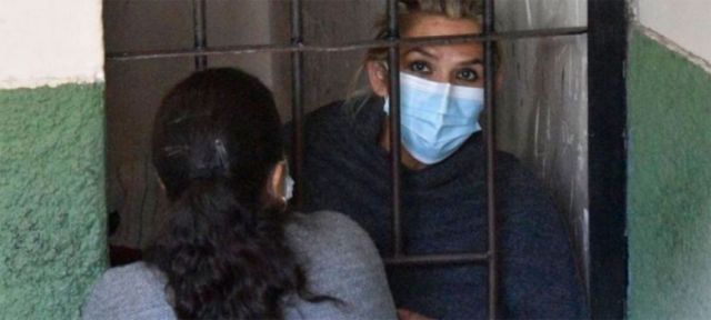 Régimen Penitenciario desmiente huelga de hambre de Áñez