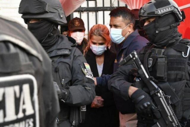 Añez será trasladada a una clínica, tras audiencia de Acción de Libertad
