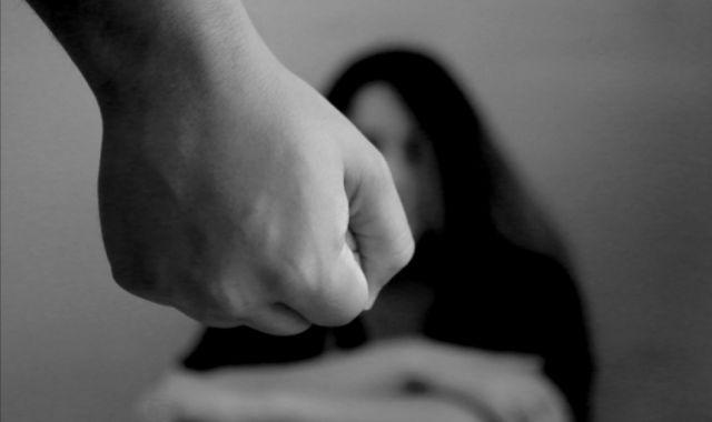 Suspenden audiencia de militar imputado por violar a su hijastra, en Bermejo