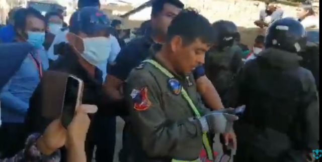 Una nave cayó sobre un domicilio en Sacaba, se reporta al menos un fallecido