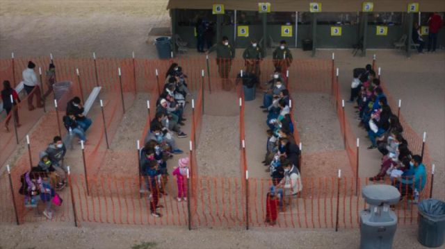 EEUU  enviará a niños migrantes a bases militares