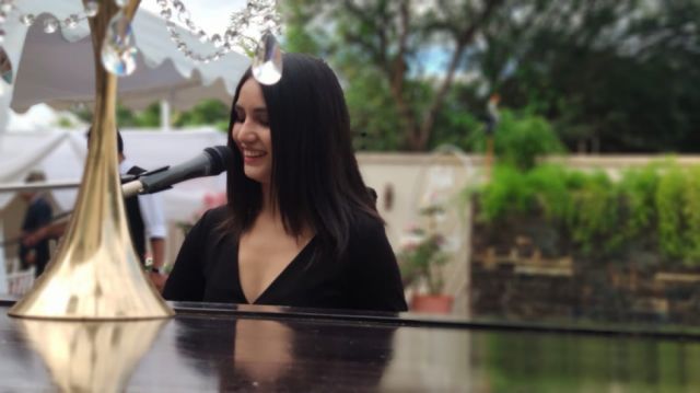 Carolay Balderrama, ser cantante en Tarija