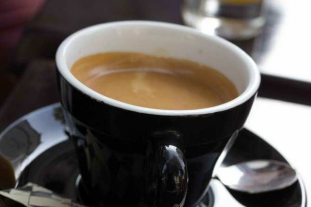 Café, ejercicio físico y eliminación de grasa corporal