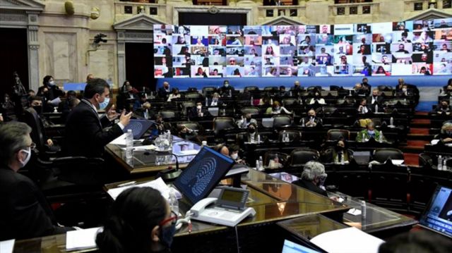 Argentina busca reformar impuesto a las Ganancias
