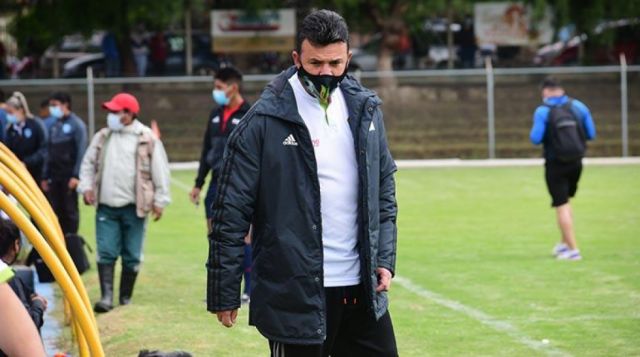 Julio César Baldivieso: “Los técnicos nacionales merecemos mayor respeto”