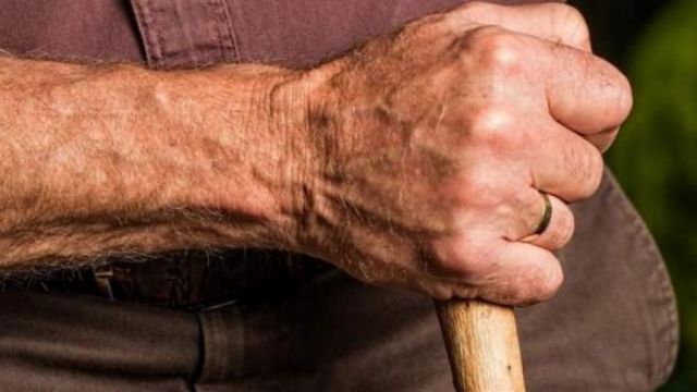 Recibe 25 años de cárcel por violar a su nieta en Tarija