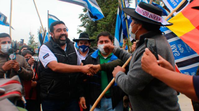 Ruiz suma apoyo para el balotaje del 11 de abril