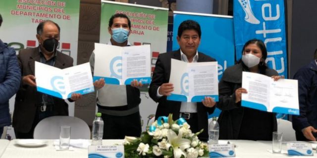 Instalarán radiobases para internet en 8 municipios de Tarija 