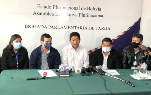 Montaño dijo que ayudará a reactivar la economía de Tarija tras reunión con parlamentarios 