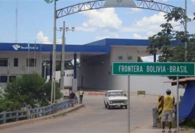 Gobierno evaluará ampliación de cierre de fronteras con Brasil