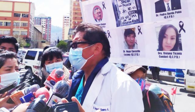 Sirmes exige la renuncia del Ministro de Salud