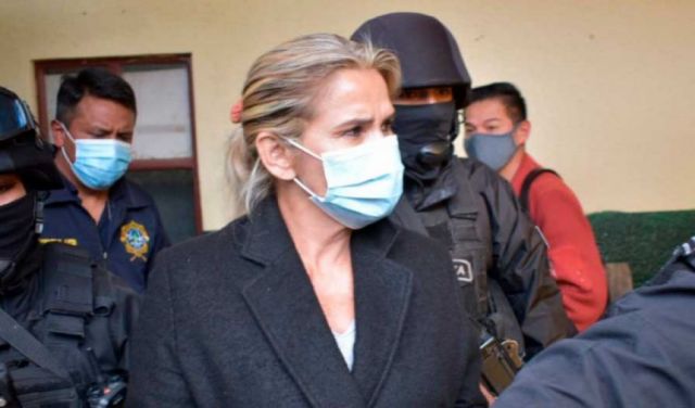 Añez se acogió al silencio en procesos para juicio de responsabilidades