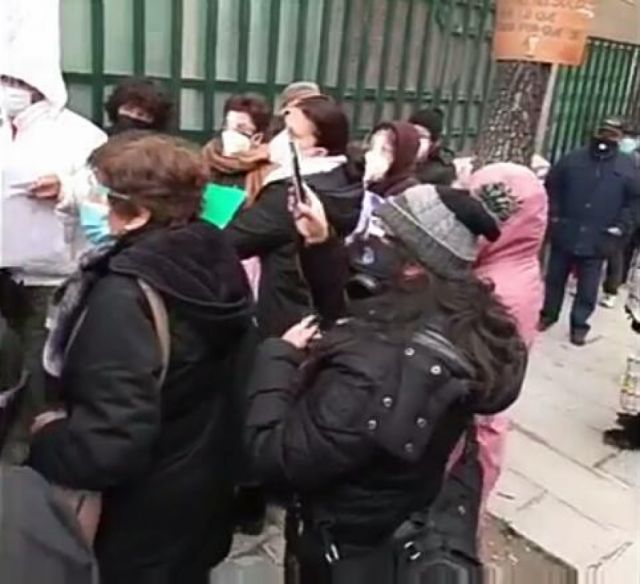 Defensoría observa vulneración de derechos de adultos mayores en vacunación en la CNS