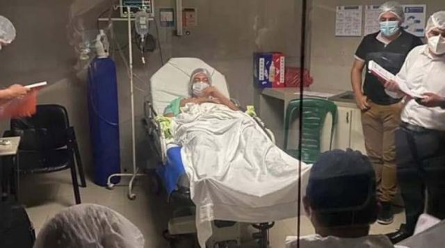 Juez envía a la cárcel a médico acusado de golpear a su hijastro de 11 años