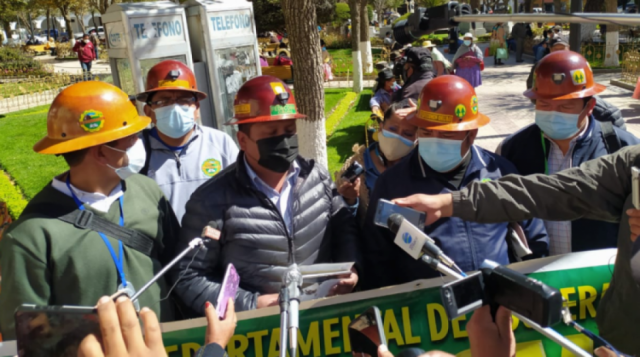 Mineros rechazan crear la Defensoría de la Madre Tierra