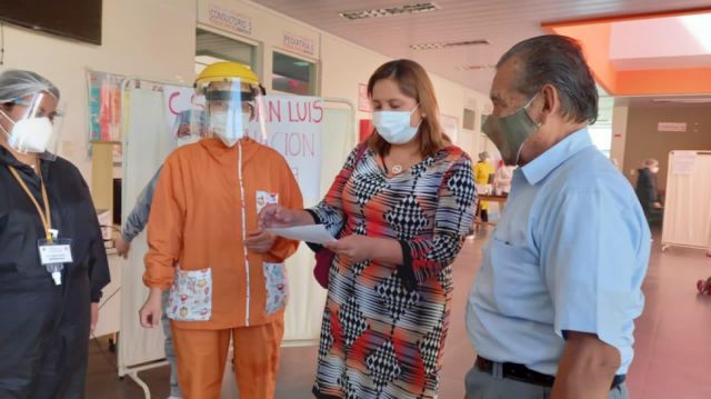 Ministerio inspecciona puntos de vacunación en Tarija y define reforzarlos