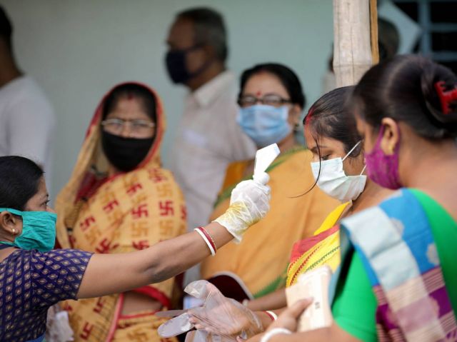 “Tormenta” de infecciones  de Covid sacude a la India 