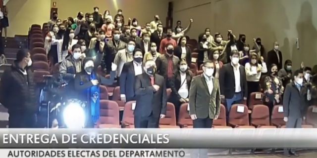 Gobernador y Asambleístas electos de Tarija reciben sus credenciales