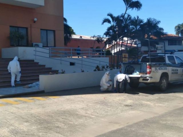 Dos fallecidos al caer de un edificio de la ciudad de Santa Cruz