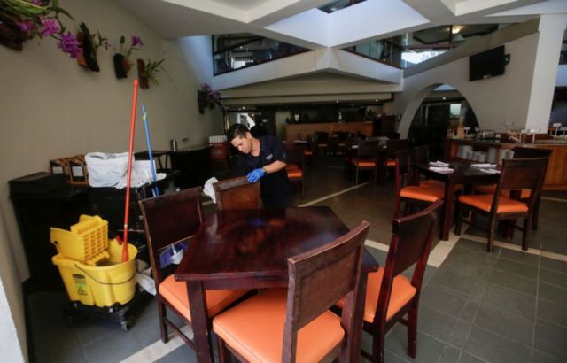 Costa Rica cerrará negocios no esenciales la próxima semana por Covid-19