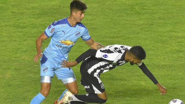 Bolívar malgasta su chance con empate en condición de local